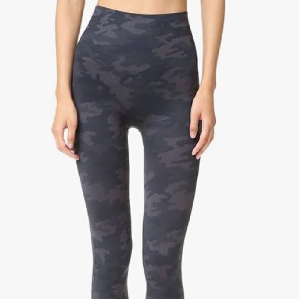 Spanx Ecocare Seamless Leggings Black Camo High Rise Women's Medium New - Picture 2 of 11